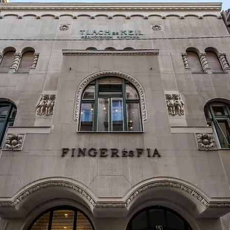 Luxury Loft Apartment *